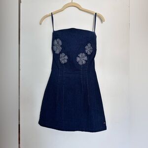 VINTAGE Tommy Hilfiger Navy Denim Strapless Mini Dress with Floral Appliqué